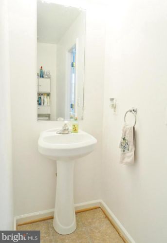 209 Kadies Ln, Edinburg VA  22824-9608 exterior