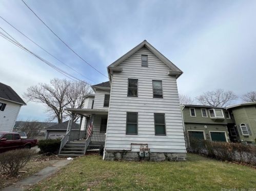 186 Derby Ave, Derby CT  06418-2010 exterior