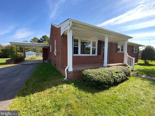 816 Grafton St, Fredericksburg, VA 22405-2261
