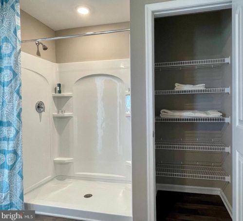 422 Grainery Way, Seaford DE  19973-7611 exterior