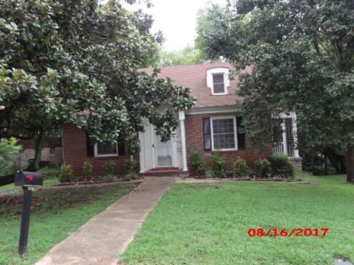 420 Haynes St, Lewisburg, TN 37091-2742