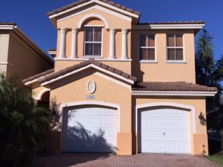 8446 108th Pl, Miami, FL 33178-1577