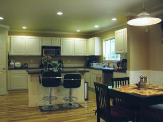 1423 231st Ave, Redmond WA  98075-9335 exterior