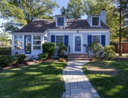73 Macdermott Pl, Fanwood, NJ 07023-1632