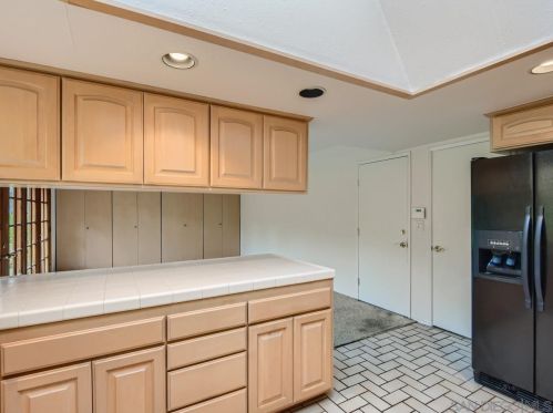 6114 Madra Ave, San Diego CA  92120-3906 exterior