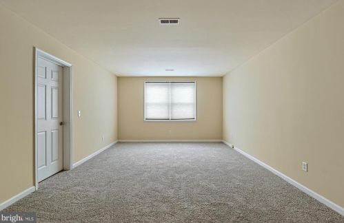 15 Harcrest Ct, Dover DE  19901-6459 exterior