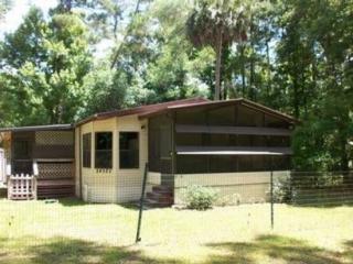 24625 Loyd St, Astor FL  32102-3134 exterior