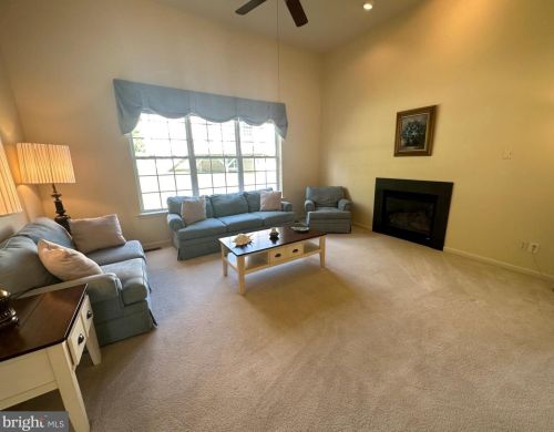 2302 Higgins Cir, Downingtown, PA 19335-5010