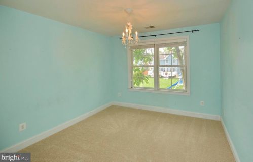 153 Amalfi Ct, Purcellville VA  20132-5816 exterior