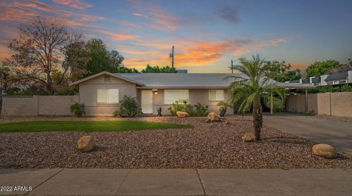 3202 20th St, Phoenix, AZ 85016-7243