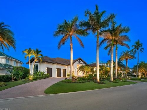 320 Devils Bight, Naples, FL 34103-2432