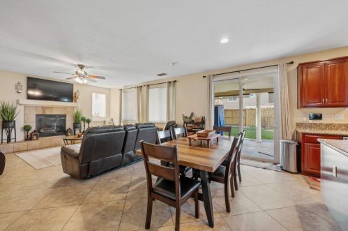 9980 Shiraz Pl, Elk Grove CA  exterior