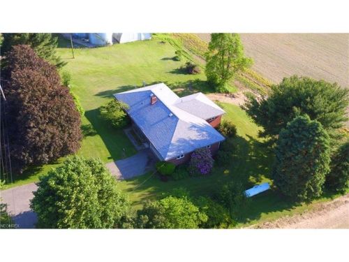9925 State St, Vernon, OH 44428-9708