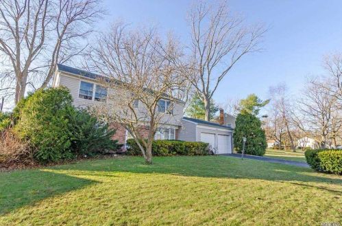 44 Twisting Dr, Lake Grove, NY 11755-1824