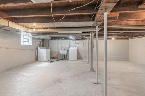 602 New Castle St, Zelienople PA  16063-1049 exterior