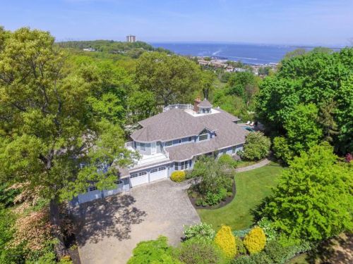42 Twin Rd, Monmouth Hills, NJ 07732-2121