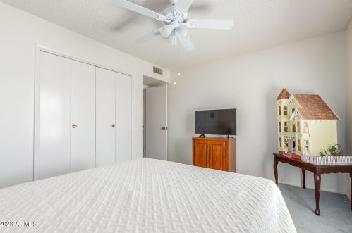 9934 Oak Rdg Dr, Sun City AZ 85351-1658 exterior