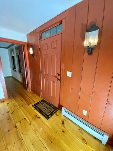 55 Shoddy Mill Rd, Manchester CT  06043-7817 exterior