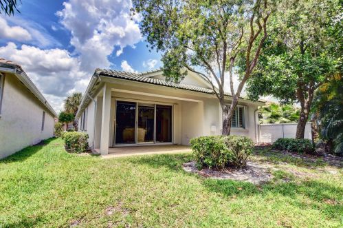 9592 Sandpiper Ln, West Palm Beach FL  33411-6316 exterior