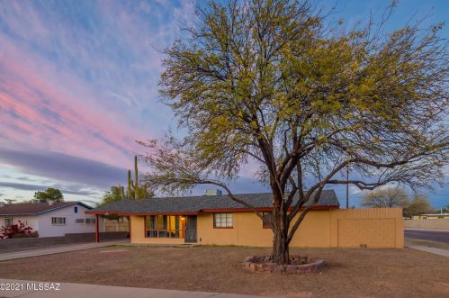 6549 Eli Dr, Tucson, AZ 85710-8742