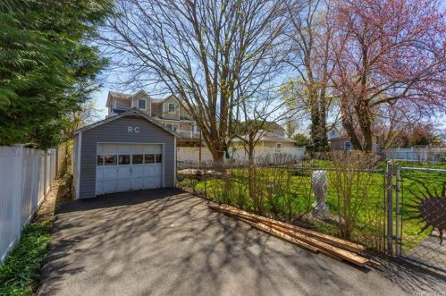 215 Gallagher St, Buchanan, NY 10511-1509