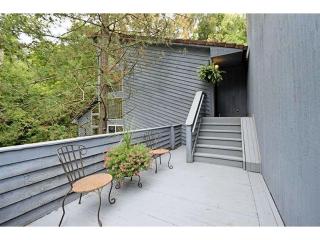 2396 Elstun Rd, Cincinnati, OH 45230-1018