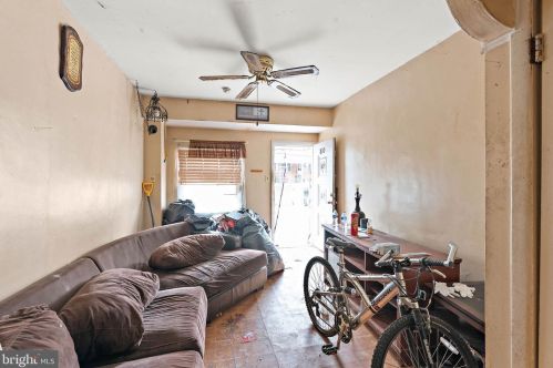 810 Kohn St, Norristown PA  19401-3742 exterior