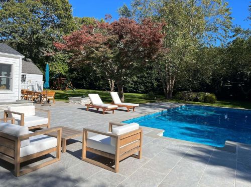 58 Beach Rd, West Hampton Beach NY  11978-2339 exterior