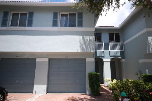 3555 Oleander Ter, West Palm Beach, FL 33404-1878