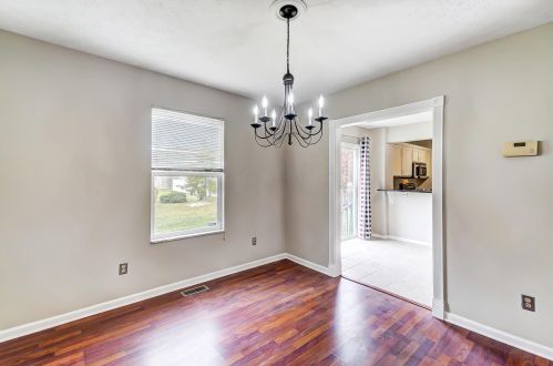 122 Wyckshire Dr, Pataskala OH  43062-7345 exterior