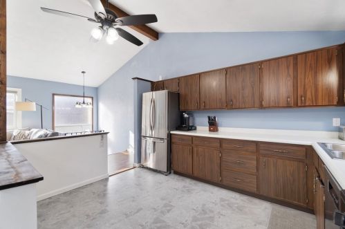 526 Lincoln Ave, Pittsburgh PA  15237-1953 exterior