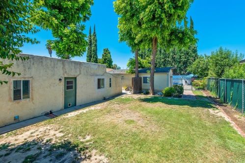 16027 Hartland St, Van Nuys CA 91406-4808 exterior