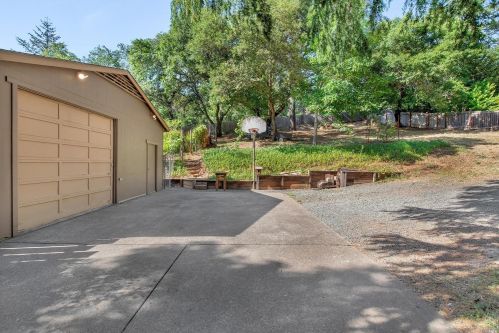 3802 Chanate Rd, Santa Rosa CA  95404-1840 exterior