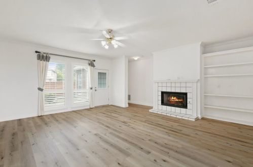 2513 Leicester Ct, Carrollton, TX 75006-2048