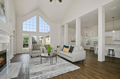 4040 Binley Dr, Richardson, TX 75082-3720