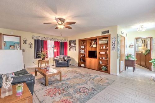 1501 Crescent Ridge Rd, Daytona Beach FL  32118-4905 exterior