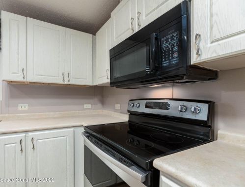 709 Lark Dr, Sebastian FL  32976-7223 exterior