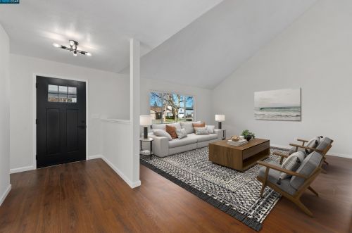 767 Tulare Dr, Vacaville, CA 95687-6250