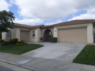 37878 Mulligan Dr, Beaumont CA  92223-8082 exterior
