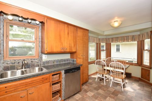 8330 Portland Ave, Milwaukee WI 53213-3018 exterior