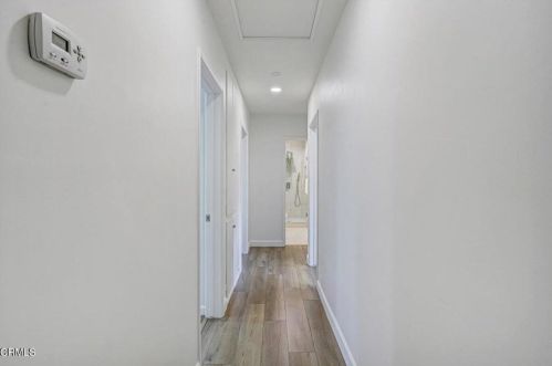 2919 El Caminito, Glendale CA  91214-2006 exterior