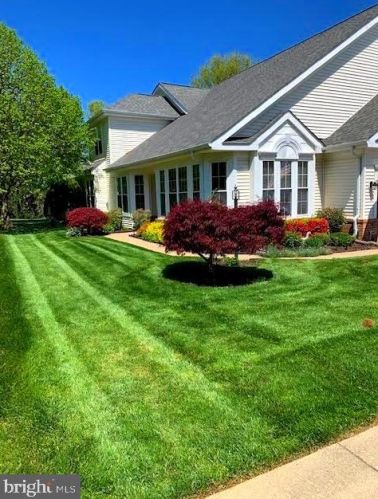 17653 Glass Ridge Pl, Gainesville VA  20155-3045 exterior