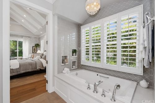 5461 Las Lomas St, Long Beach CA  90815-4138 exterior