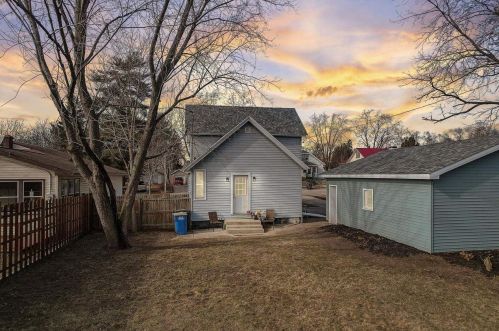 416 Carroll St, Portage WI  53901-1806 exterior