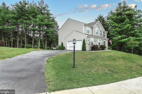 2 Dogwood Ter, Siddonsburg, PA 17019-8734