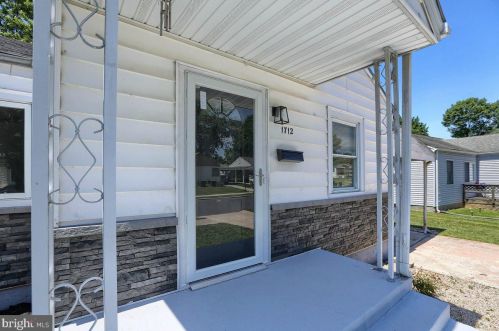 1712 Sherwood Rd, Rudytown, PA 17070-1454