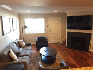 1154 Sycamore Ave, Los Angeles CA  90038-1531 exterior