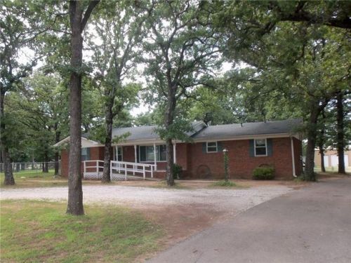 17508 Rock Creek Rd, Shawnee, OK 74801-9542