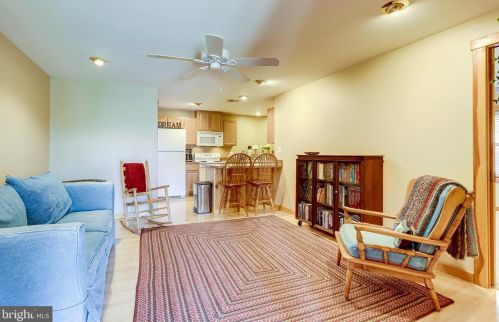 3714 Mountain Rd, Haymarket VA  20169-1739 exterior