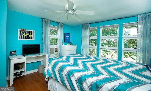 252 Redwood St, Hummelstown PA  17036-2619 exterior